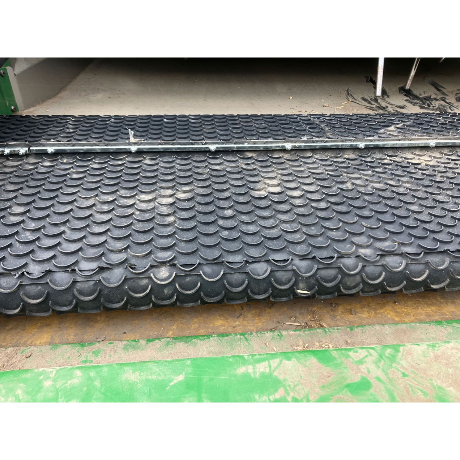 AXE87333 Flex Raptor Draper Bean Saver Feeder Belt fits John Deere