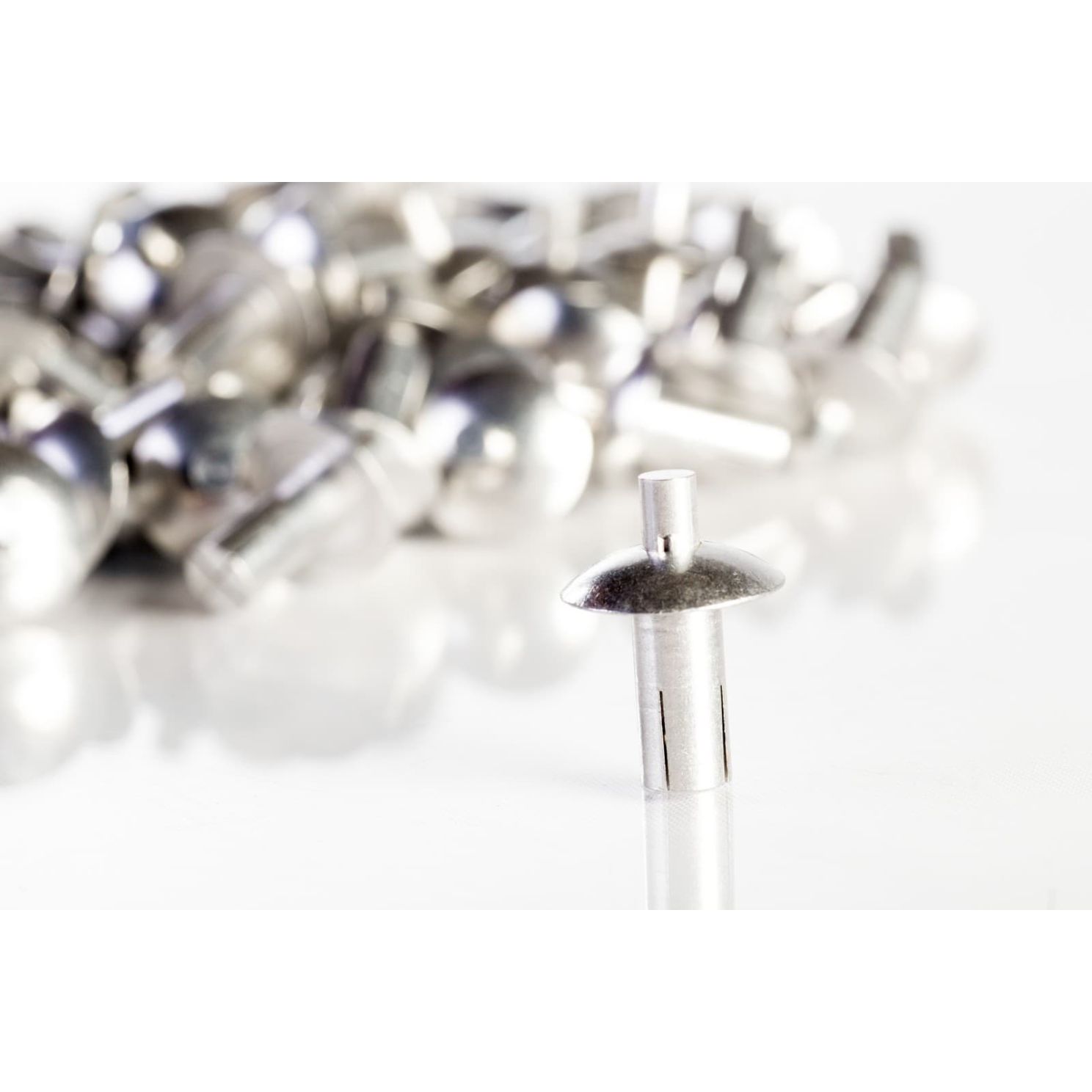 Poly Tech 1/4'' x 3/8'' Poly Skid Rivets