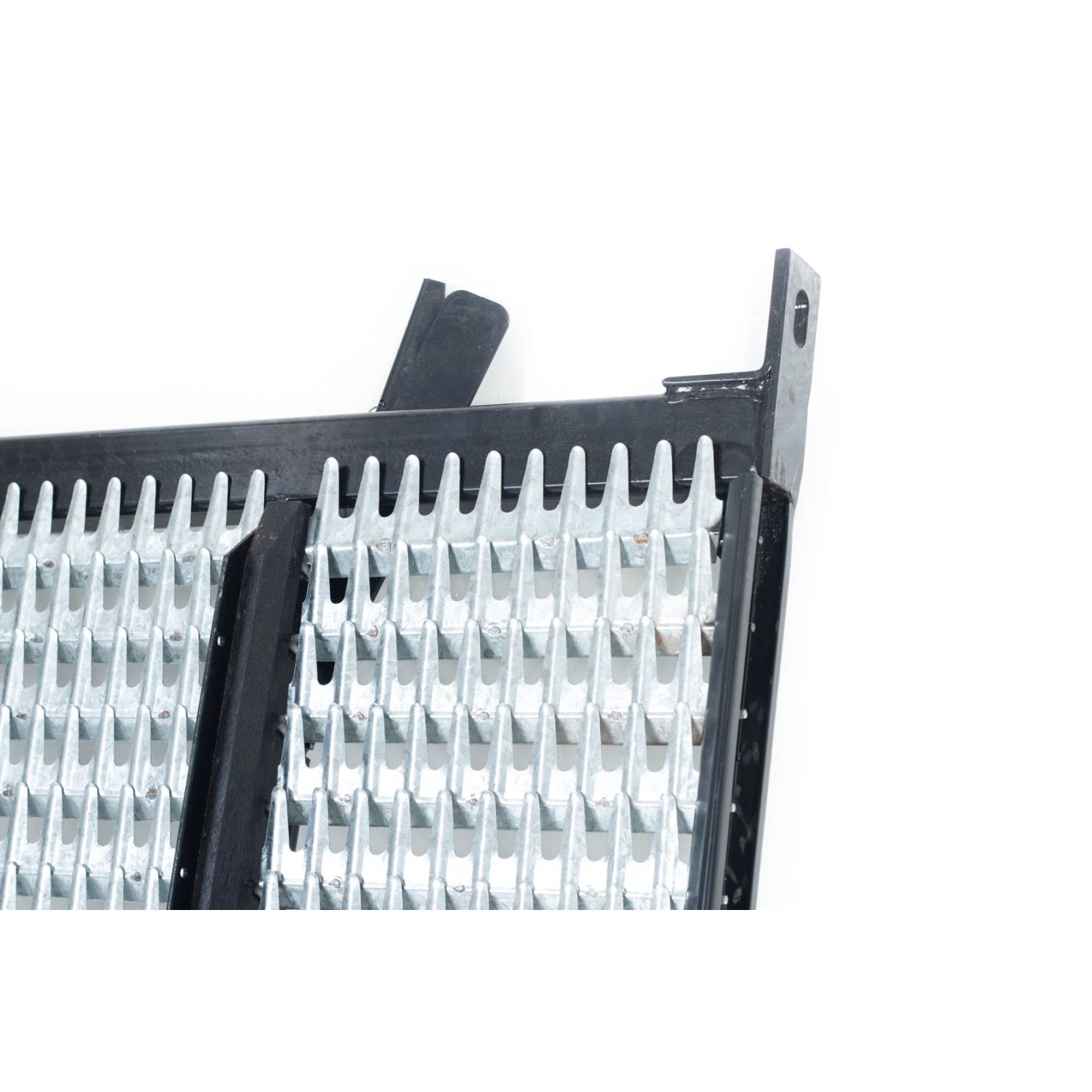 87109850 Combine Short Finger Bottom Sieve fits Case IH