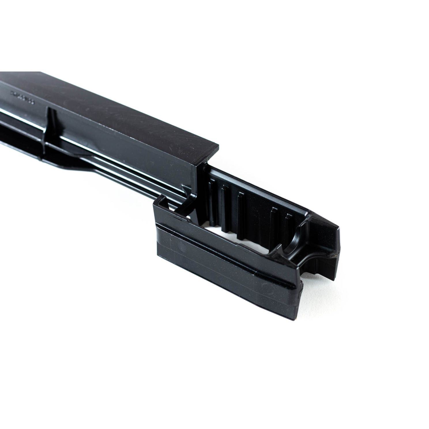 AH235033 Corn Head Gathering Chain RH Poly Guide fits John Deere