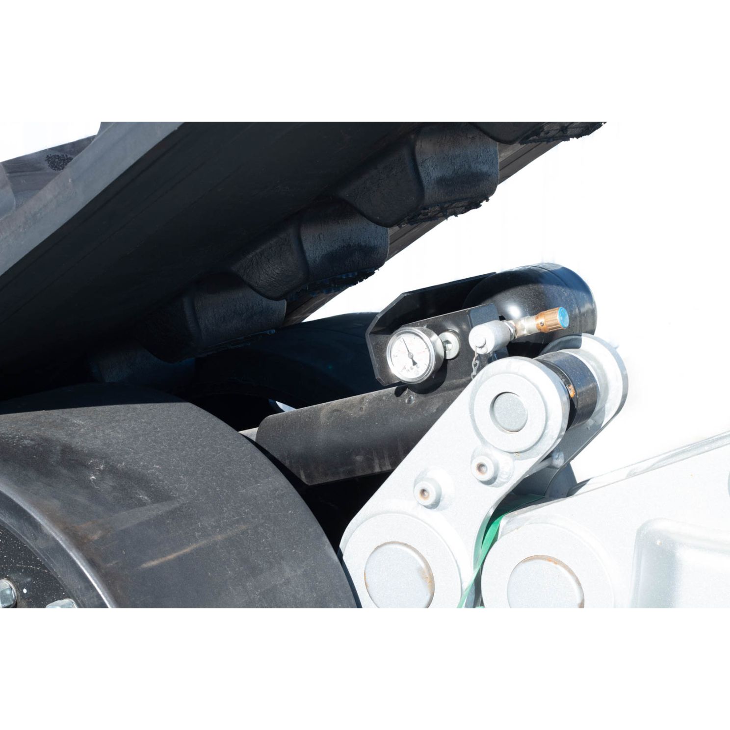 Camso CTS High-Speed Combine Track System fits John Deere